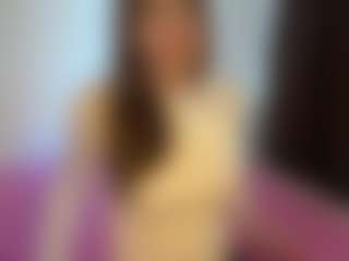 Live cam show with MapleZachariades - Brown Hair on Free Soda