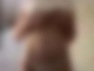 Live cam show with MapleZachariades - Flashing on Free Soda