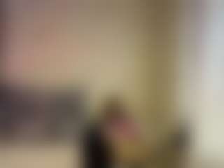 Live cam show with MapleZachariades - Brown Hair on liverealitysex.com