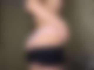 Live cam show with MapleZachariades - Blue Eyes on camwithhim.com