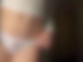 MapleZachariades's Live Sex Cam Show