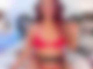 Live cam show with mature-whore - Average on TeamSkeetLive