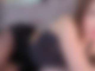Live cam show with MiaKep - Full Nudity on googirlz
