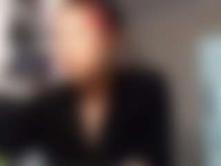 Live cam show with MirandaGarlett - Trimmed Asian on AdultVida.com