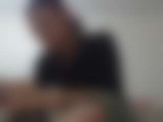 Live cam show with MirandaGarlett - New Squirt on studioflirtlive.com