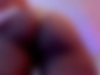 Live cam show with MiuMaka - Blue Eyes on xxxlivecams.org