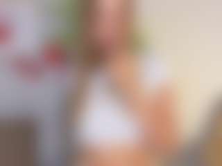 Live cam show with PaulinaHolloway - Blonde Hair Fetish on Cam Slut