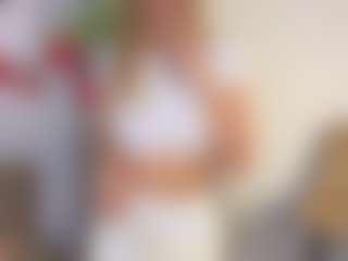 Live cam show with PaulinaHolloway - New Teen (18+) on friskycurves.com