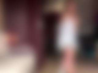 Live cam show with RebeccaEttel - Lovense Petite on liverealitysex.com