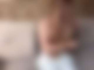 Live cam show with RebeccaEttel - Ass Clapping on madthumbs