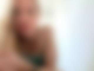 RefugiaForbus's Live Sex Cam Show