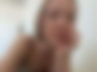 RefugiaForbus's Live Sex Cam Show