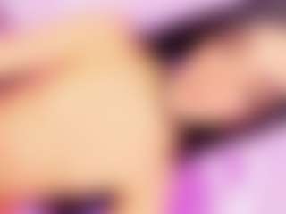 Live cam show with ALISSAHOWARD - Orgasm on CamClone