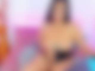 BiancaBueen MILF webcam performer live streaming