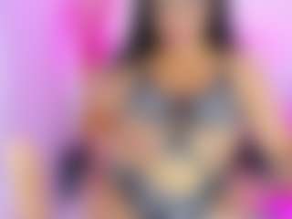 BiancaBueen MILF webcam performer live streaming