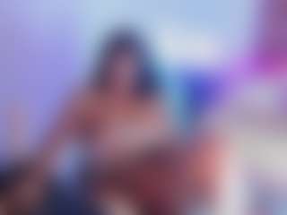 Live cam show with BiancaBueen - Middle Aged on Camsoda