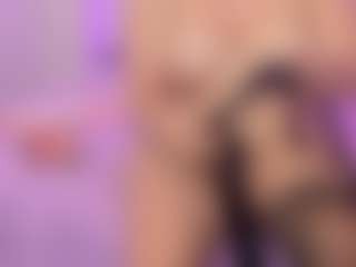 Live cam show with Carizajames - Drinking on luckytryst.com