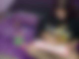 Live cam show with Carizajames - Brown Hair on https://playwithruby.com