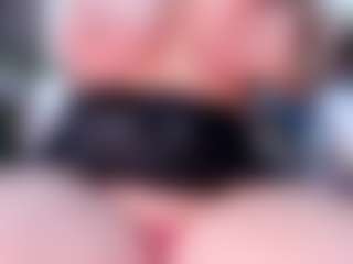 ellie-smith69's Live Sex Cam Show