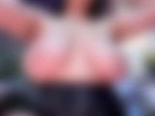 ellie-smith69's Live Sex Cam Show