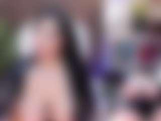ellie-smith69's Live Sex Cam Show