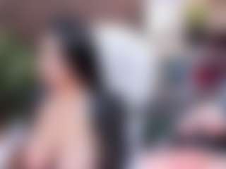 Live cam show with ellie-smith69 - Strip on SpankPalCams