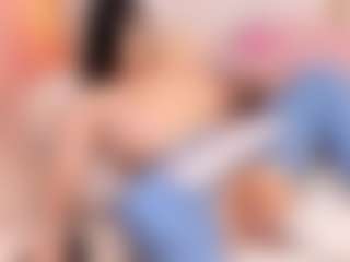 ellie-smith69's Live Sex Cam Show
