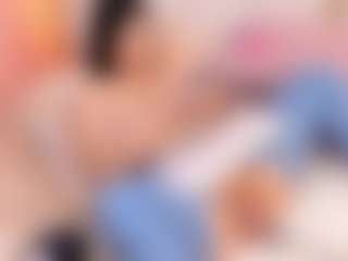 ellie-smith69's Live Sex Cam Show
