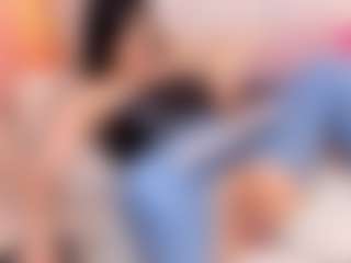 ellie-smith69's Live Sex Cam Show
