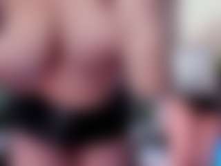 ellie-smith69's Live Sex Cam Show