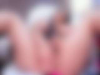 ellie-smith69's Live Sex Cam Show