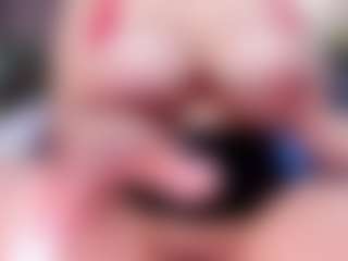ellie-smith69's Live Sex Cam Show
