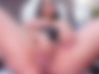 ellie-smith69's Live Sex Cam Show