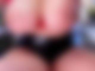 ellie-smith69's Live Sex Cam Show
