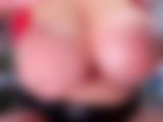 ellie-smith69's Live Sex Cam Show