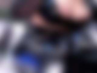 ellie-smith69's Live Sex Cam Show