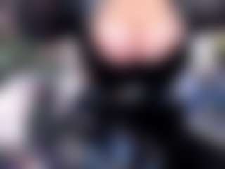 ellie-smith69's Live Sex Cam Show
