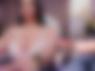 ellie-smith69's Live Sex Cam Show