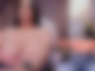 ellie-smith69's Live Sex Cam Show