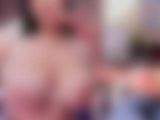 ellie-smith69's Live Sex Cam Show