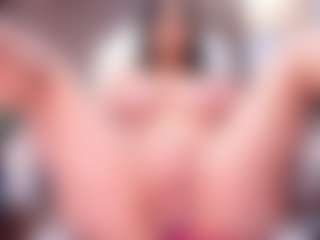 ellie-smith69's Live Sex Cam Show