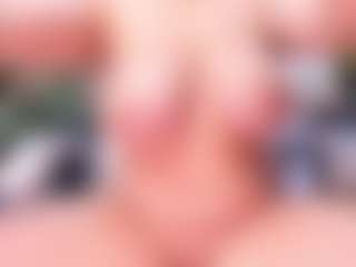 ellie-smith69's Live Sex Cam Show