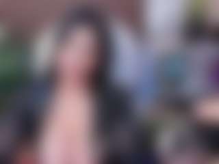 Live cam show with ellie-smith69 - Camel Toe on CamClone