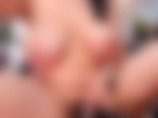 ellie-smith69's Live Sex Cam Show