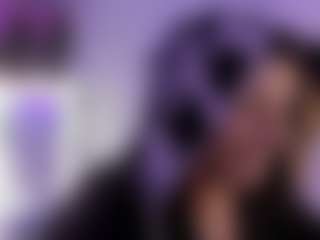 Live cam show with naomy-tay - Flat Chested on Milf Play