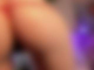 Live cam show with Sofii-Wild - Freaky on SmokeAndPoke