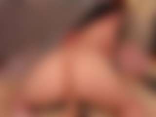 Live cam show with Sofii-Wild - Fingers on luckytryst.com