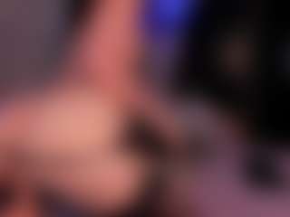 Live cam show with Sofii-Wild - Solo on Big Tits