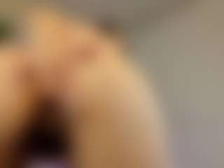 Live cam show with Sofii-Wild - Oil on Camming Site
