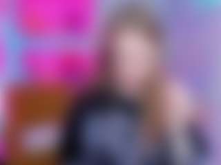 Live cam show with TinaTayylor - New Blowjob on Dare Cams